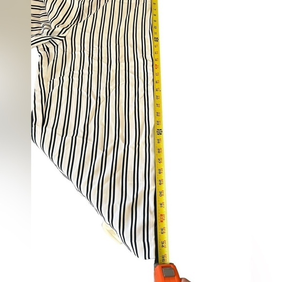 Banana Republic Striped Jumpsuit • Used • Size: 6 - Picture 9 of 14